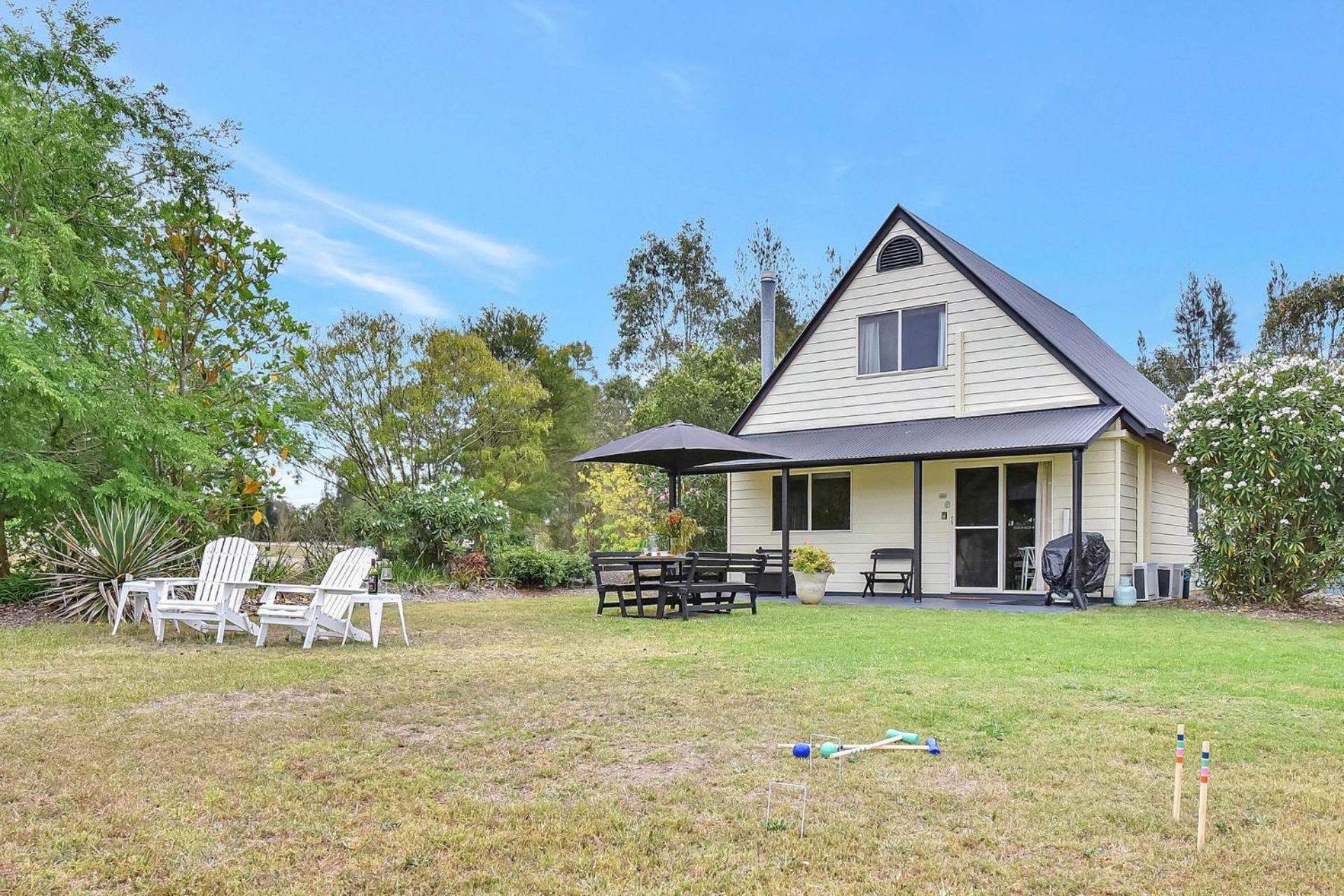 Bracken Ridge Vineyard The Entire Estate Rothbury Exterior photo