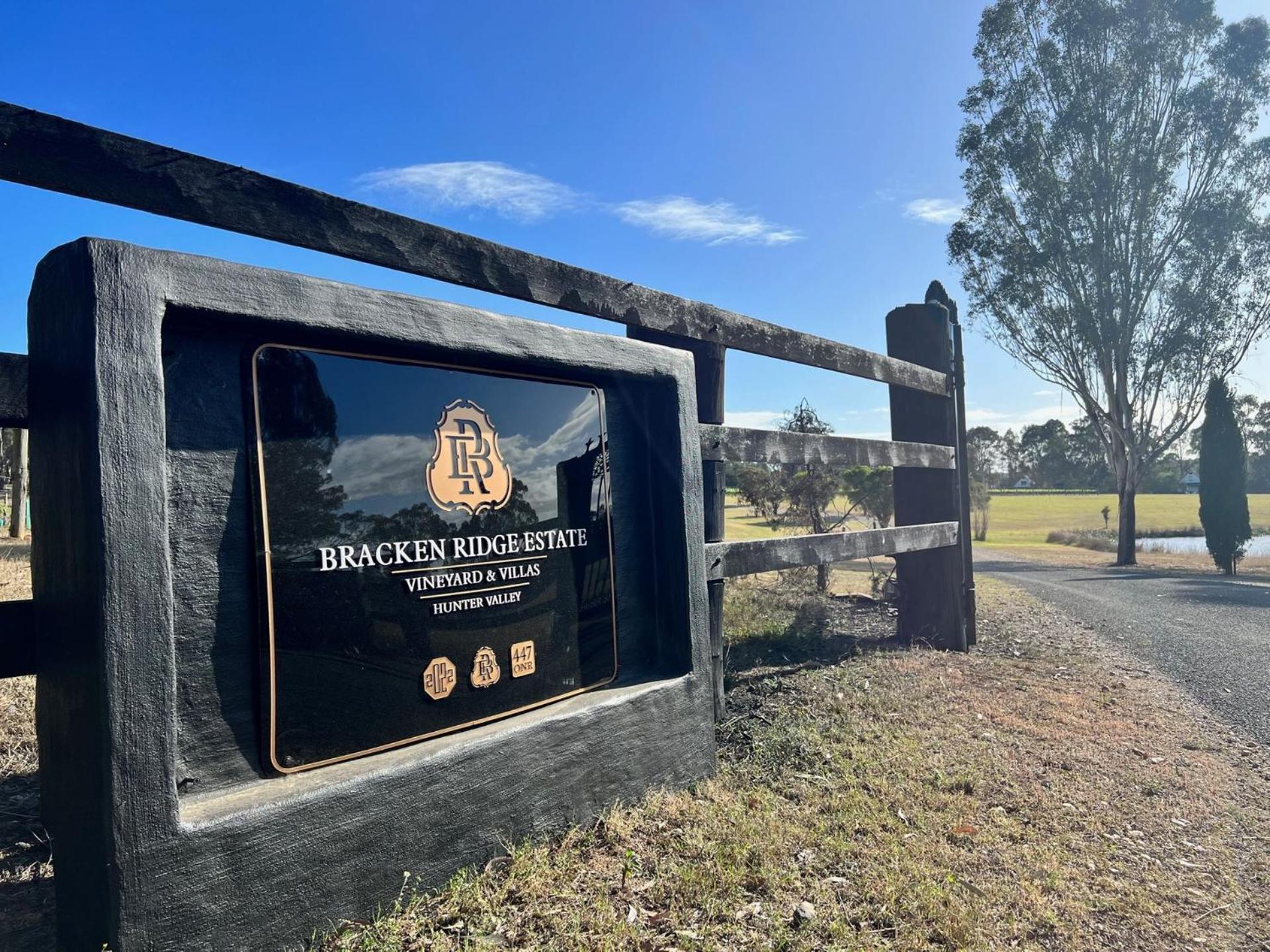 Bracken Ridge Vineyard The Entire Estate Rothbury Exterior photo